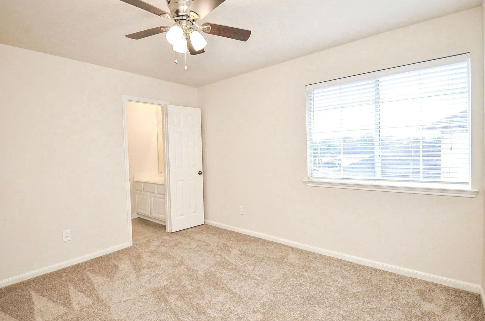 Richmond House: 21415 Sierra Bend Dr