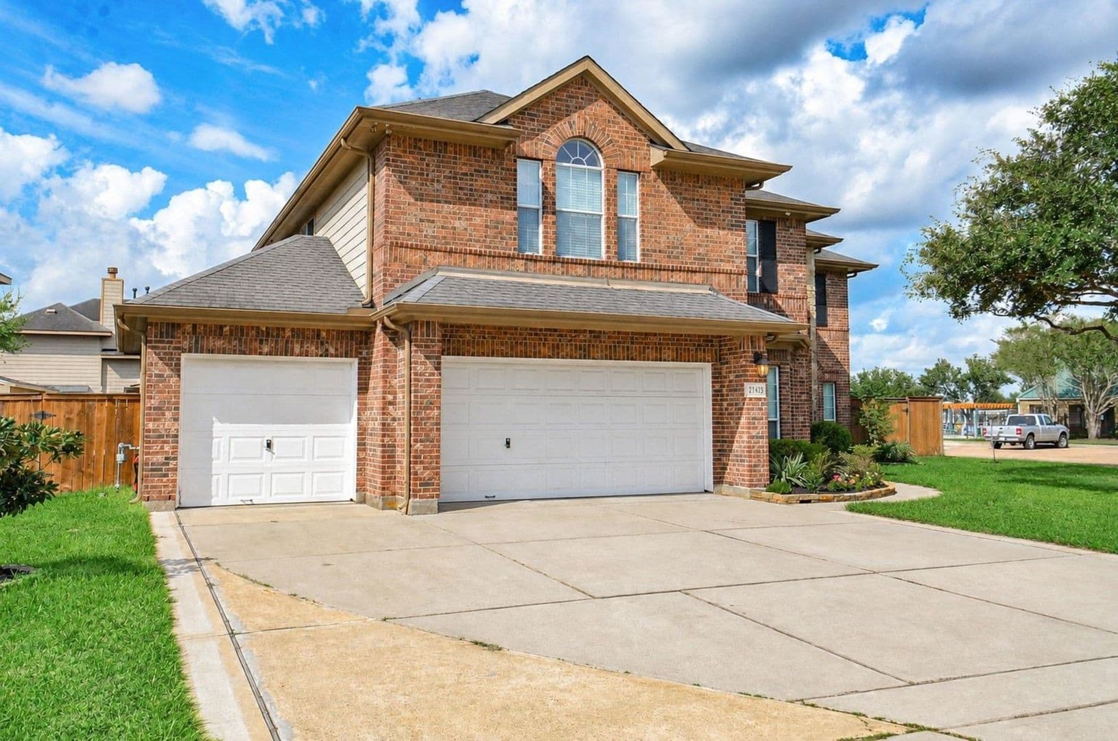 Richmond House: 21415 Sierra Bend Dr