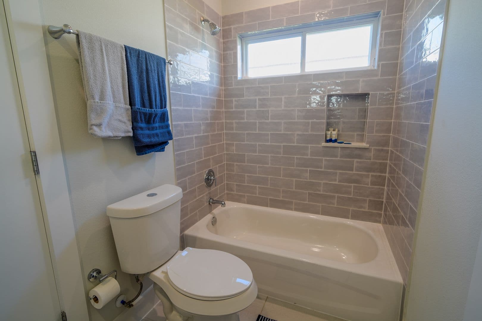 Houston House: 615 Northew St Unit K