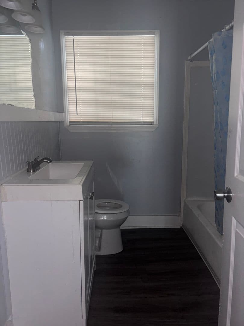 Jackson House: 715 Montclair Place
