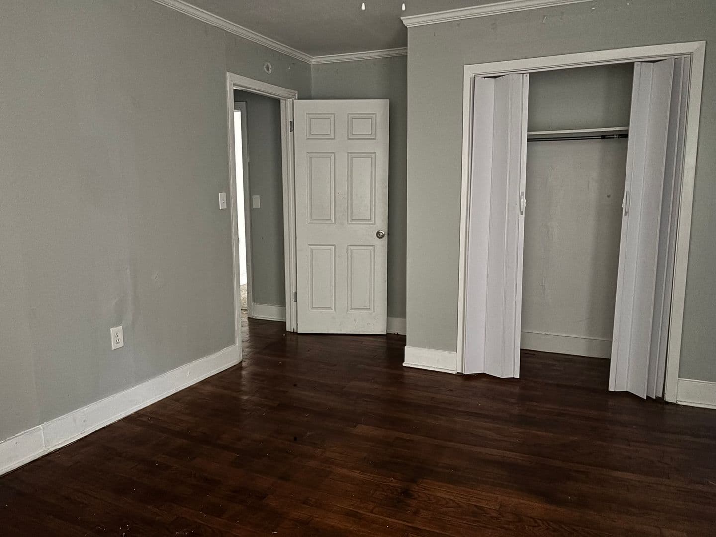 Jackson House: 3211 Charleston Drive