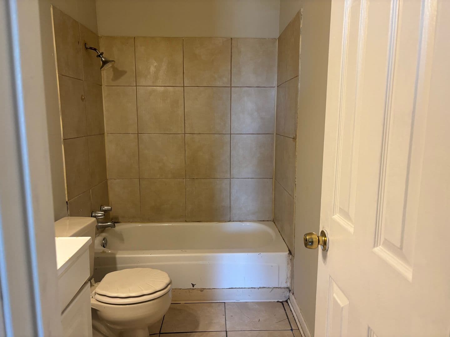 Jackson Apartment: 4345 W. Capitol Street