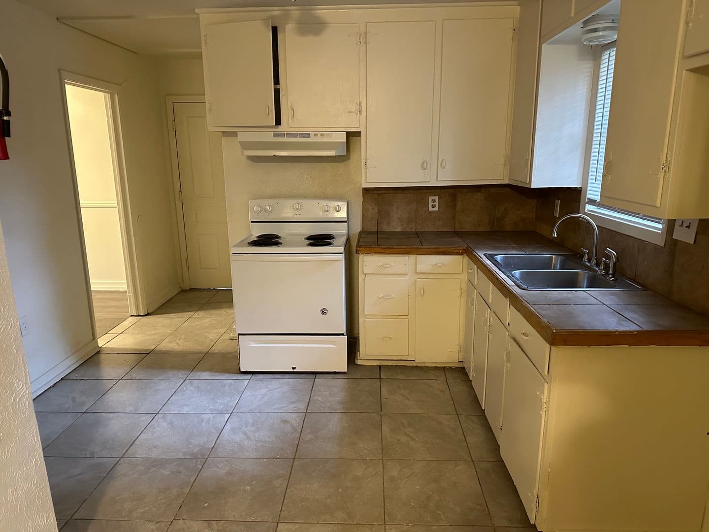 Jackson House: 2710 East Benwood Drive