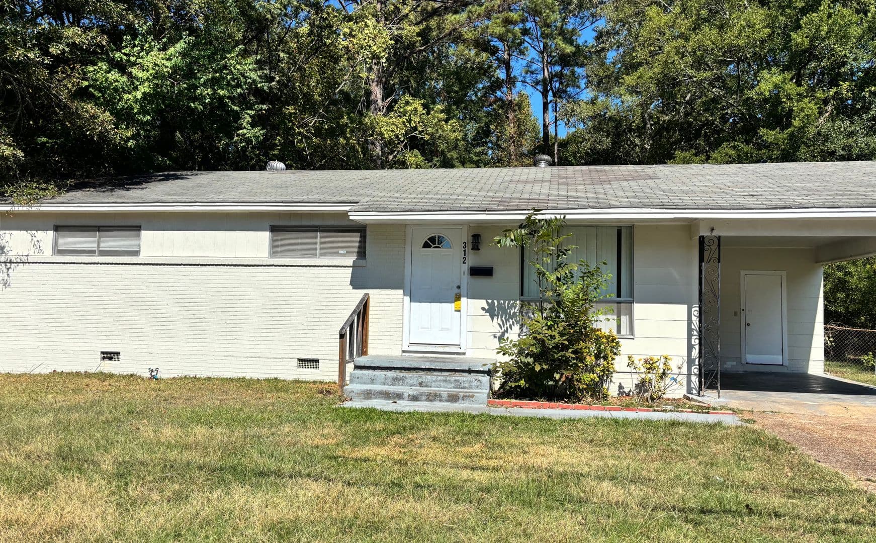 Jackson House: 312 Cedars of Lebanon Road