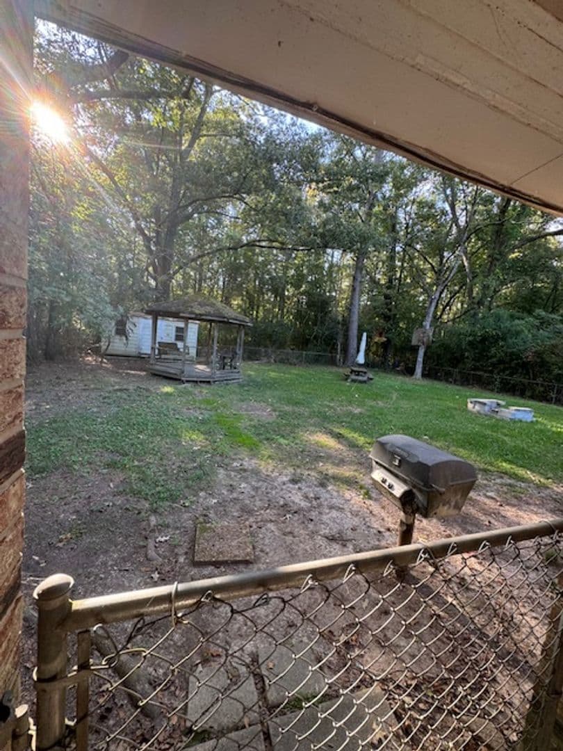Jackson House: 3865 Meadow Lane