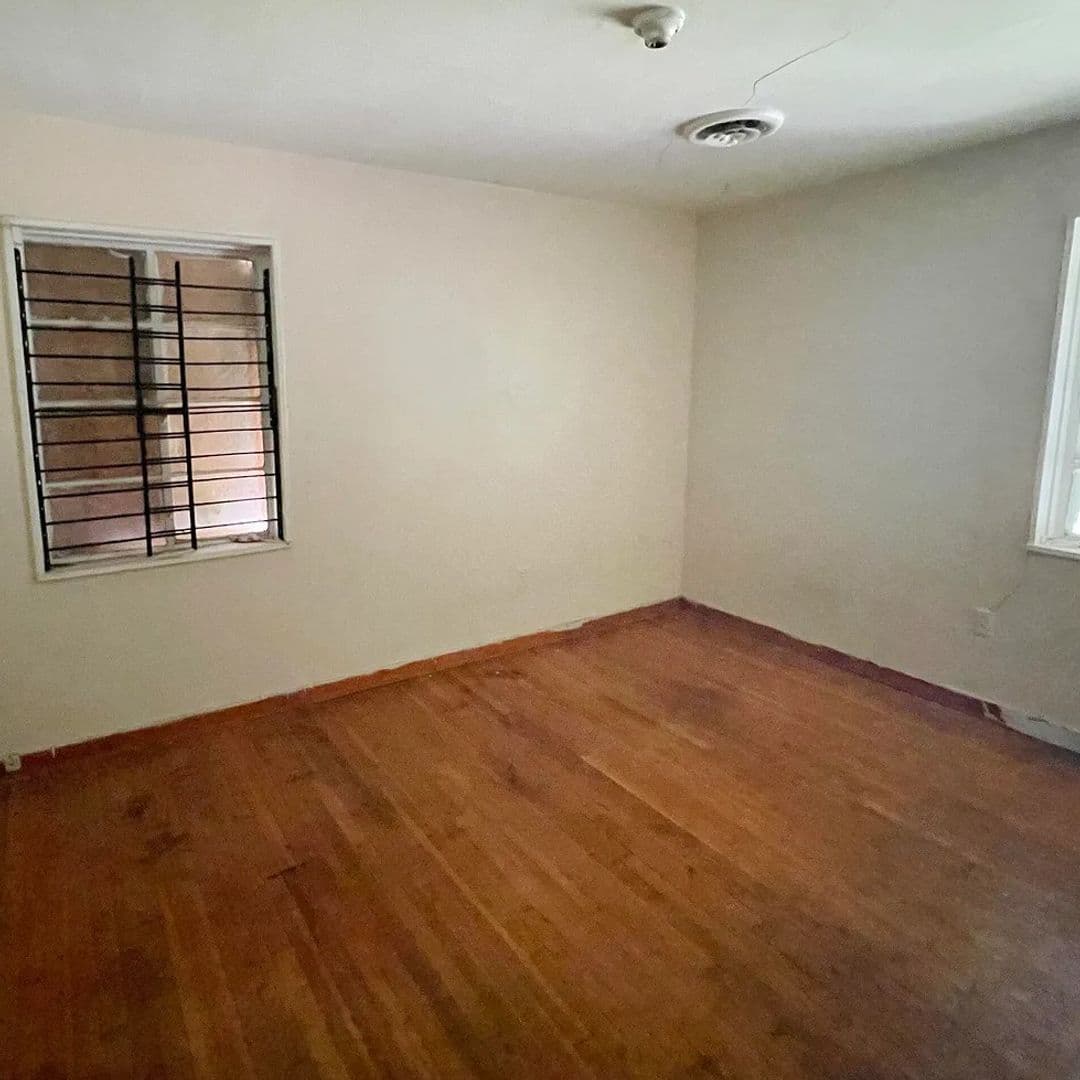 Jackson House: 4113 Oakhill Drive
