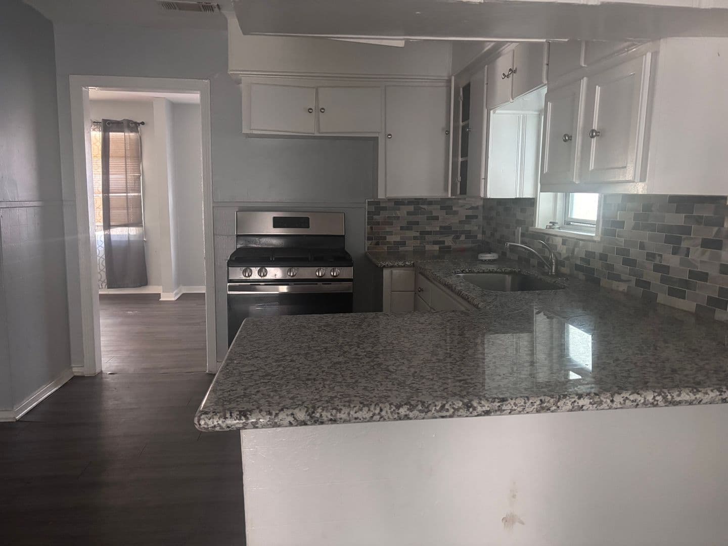 Jackson House: 715 Montclair Place
