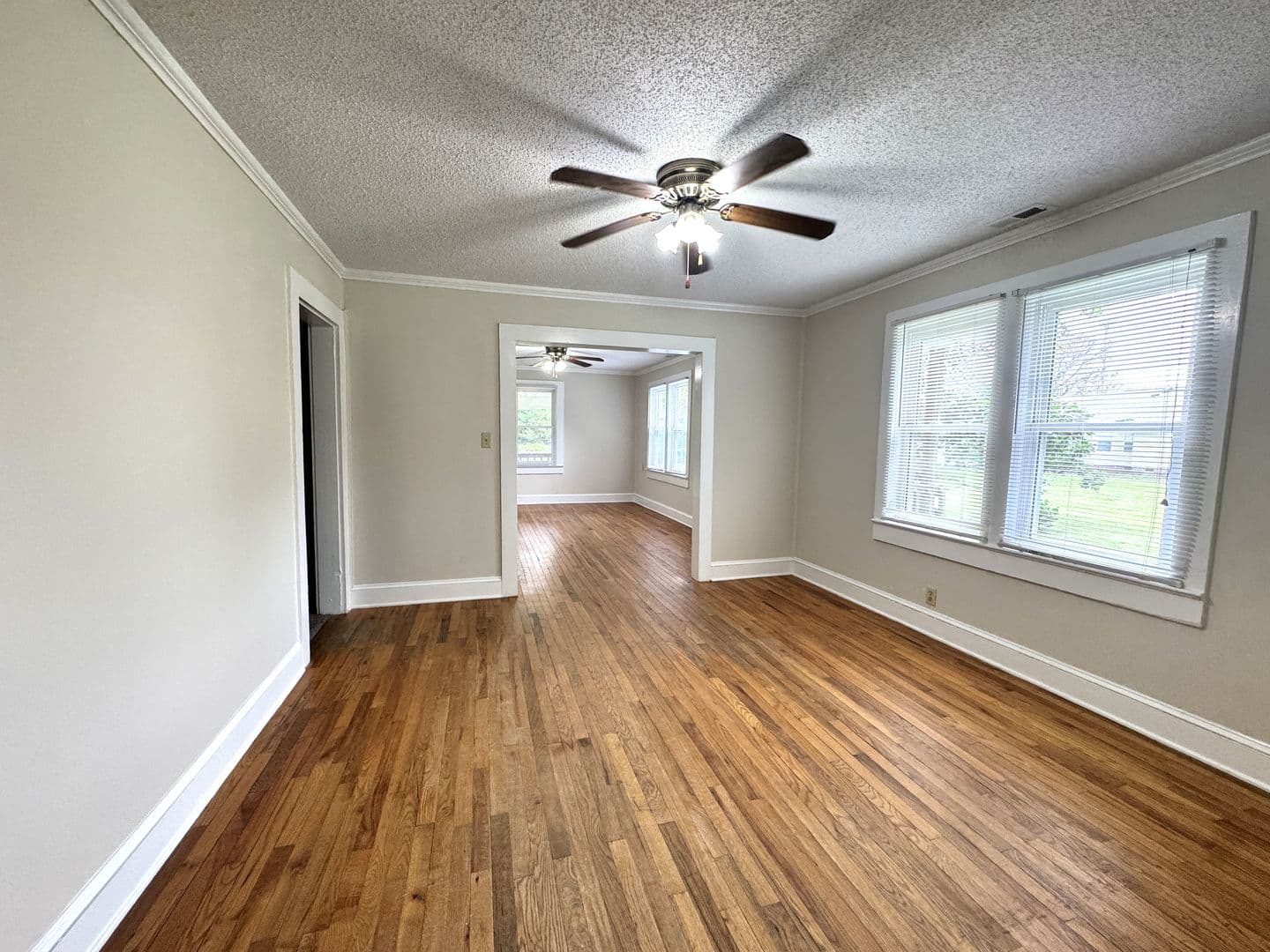 Jacksonville House: 1103 Onslow Pines Rd
