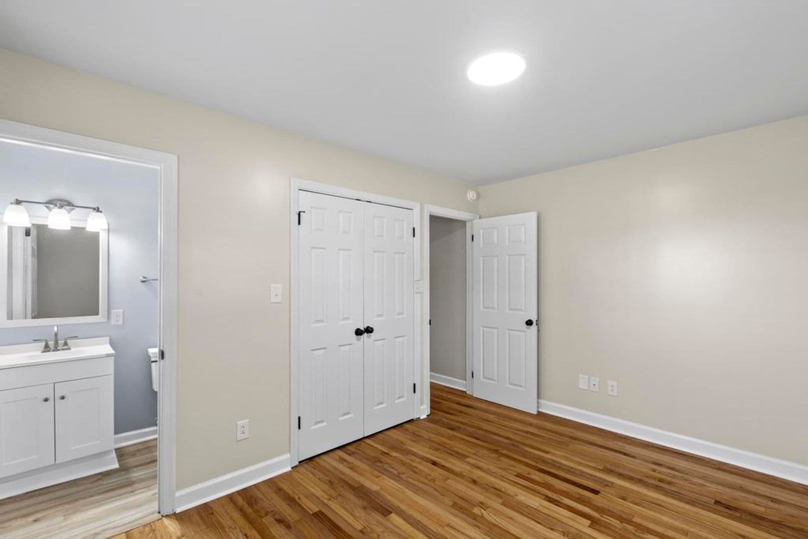 Jacksonville House: 2270 Dawson Cabin Road