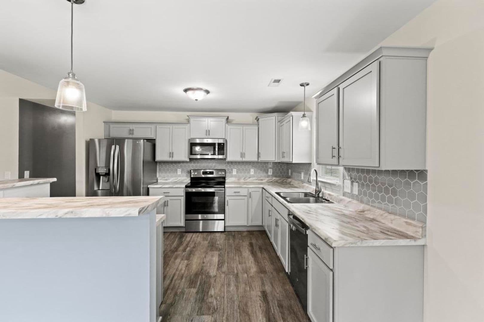jacksonville House: 514 Isaac Branch Drive