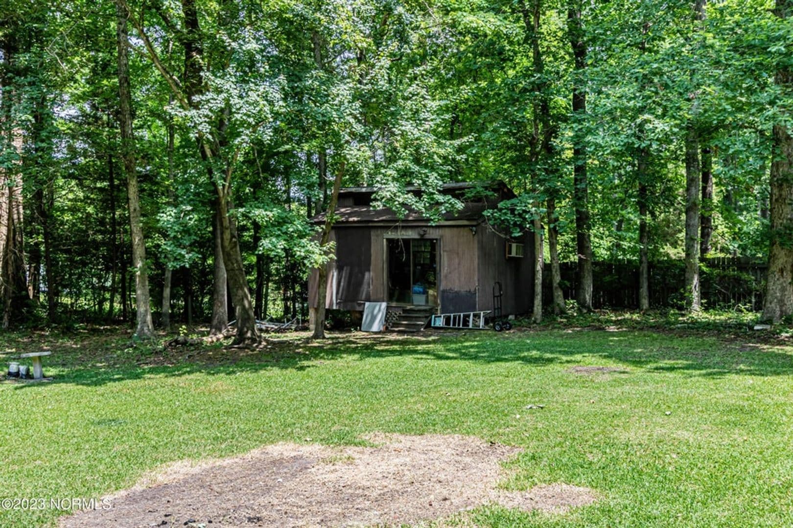 Jacksonville House: 208 Toni Drive