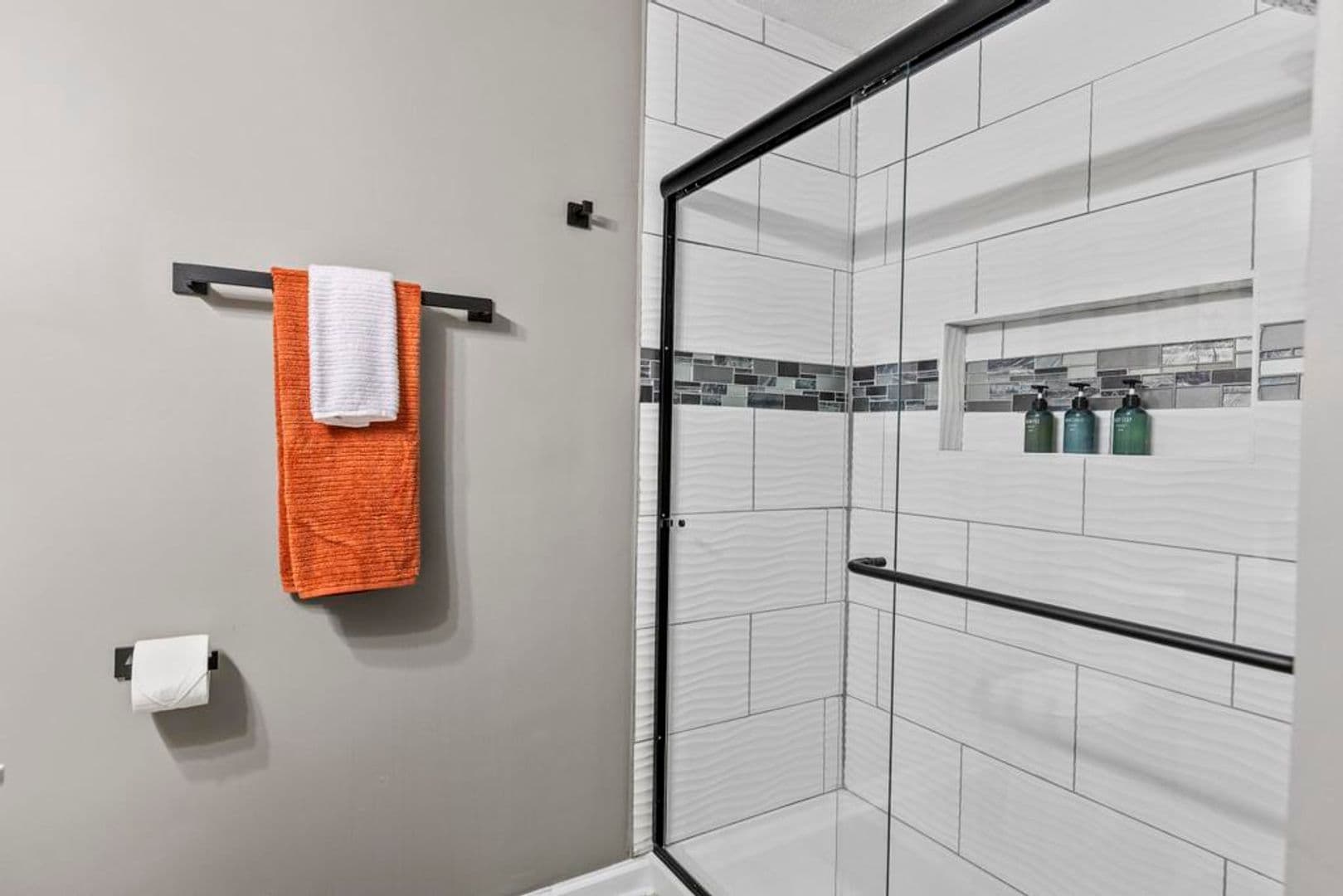 Jacksonville House: 109 Kanton Drive