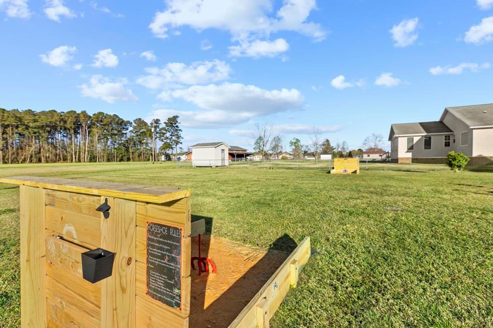 Jacksonville House: 109 Kanton Drive