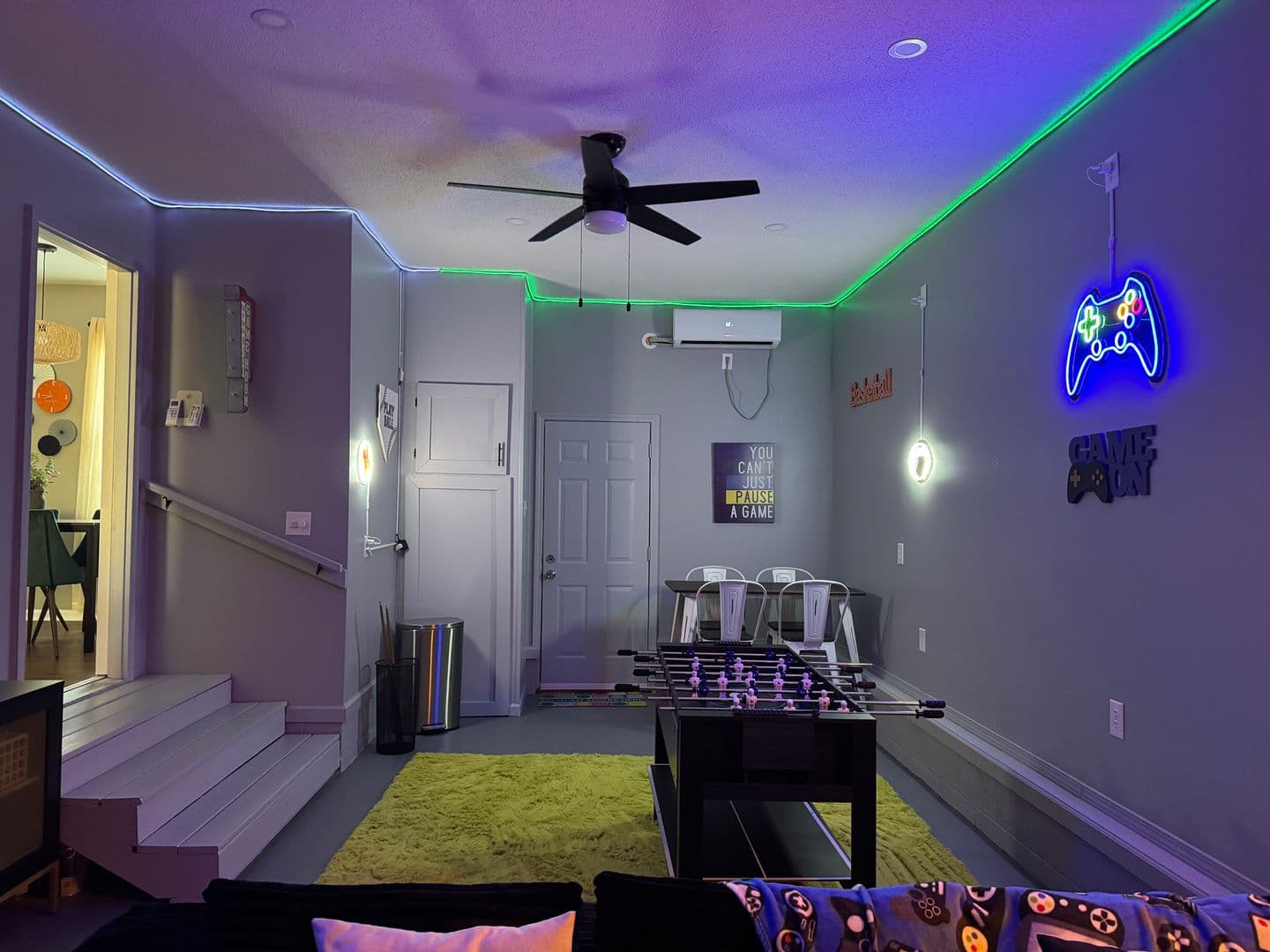 Jacksonville House: 109 Kanton Drive