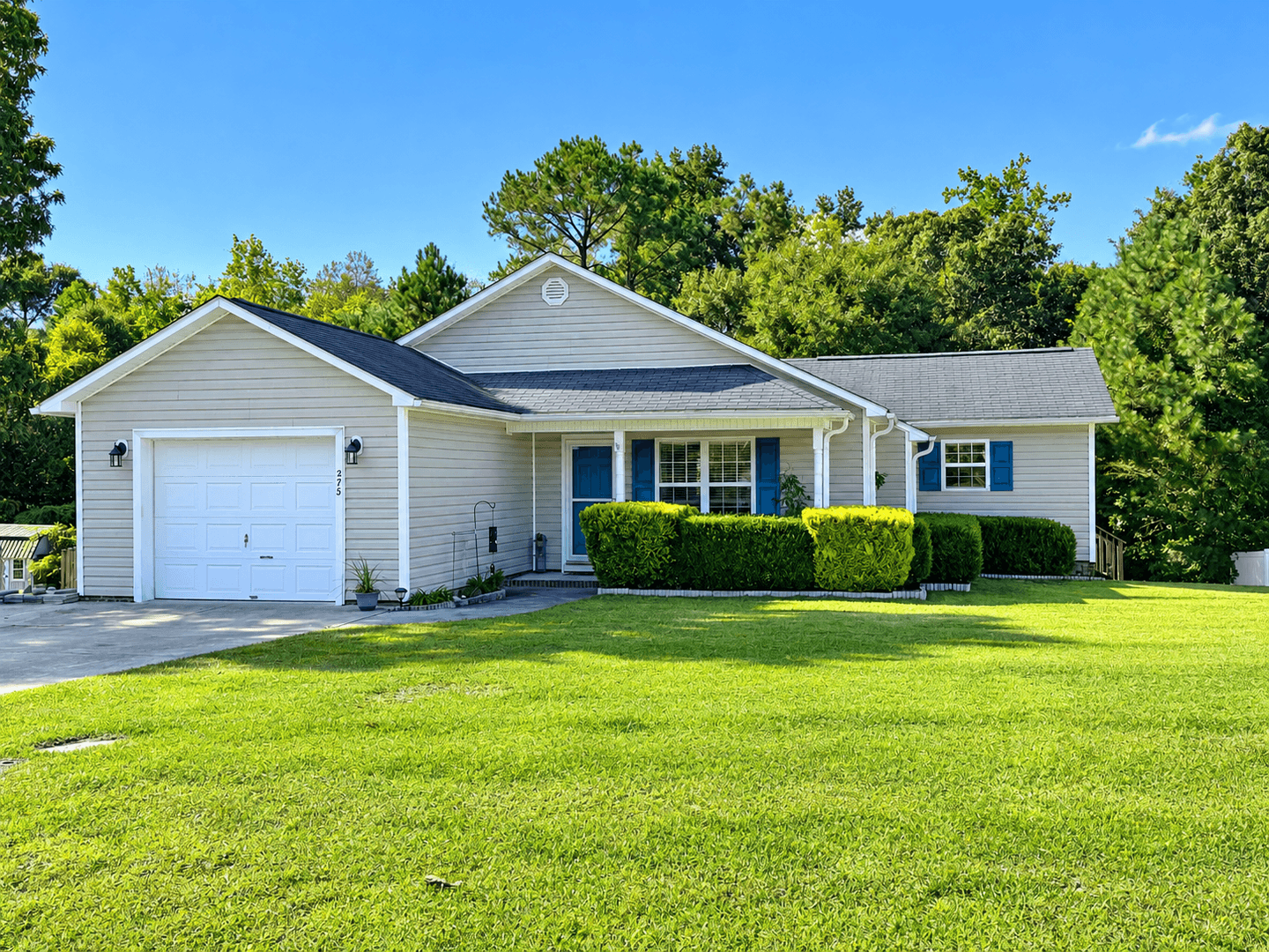 Jacksonville House: 275 Brookstone Way