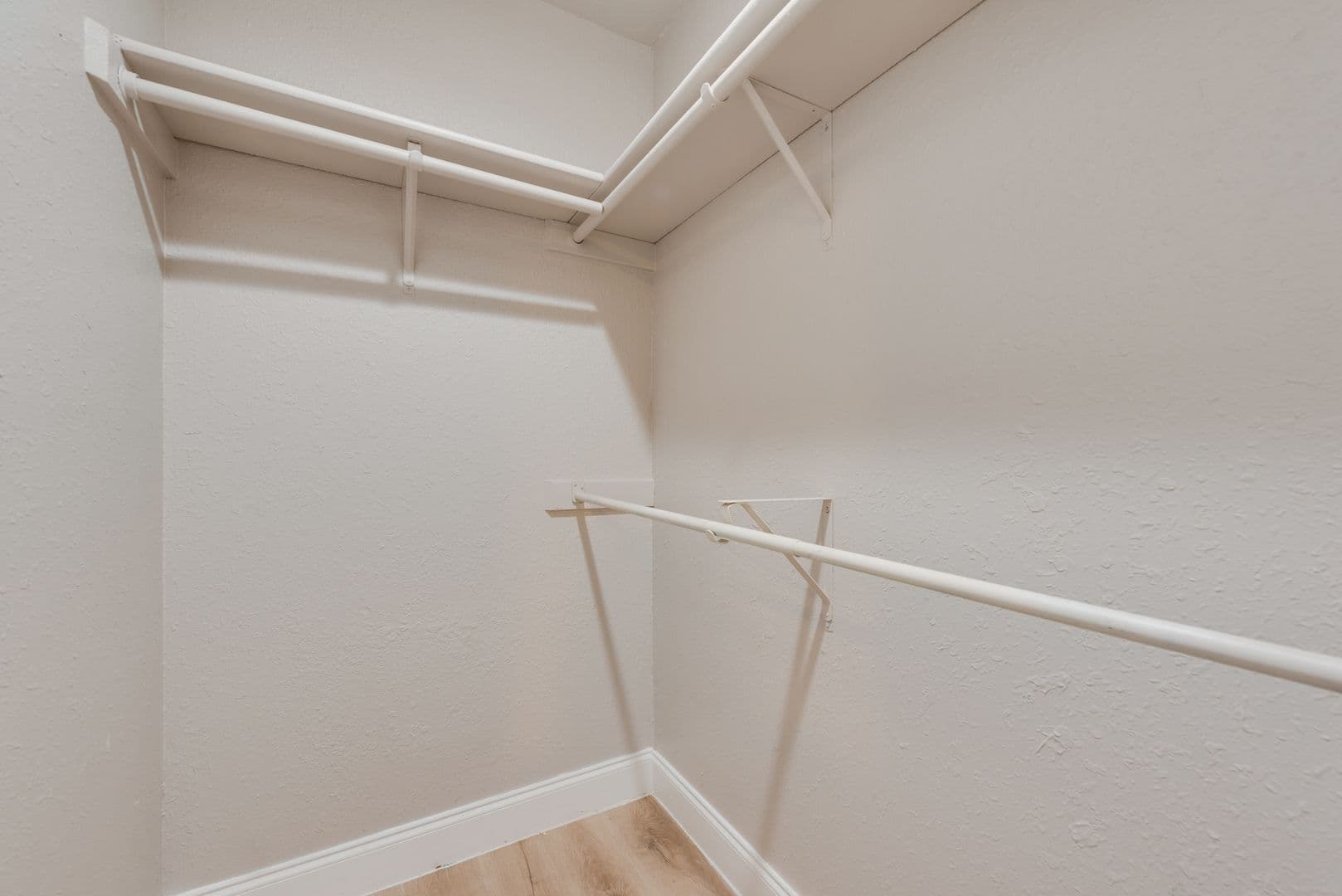 Grand Prairie Apartment: 201 W Tarrant Rd