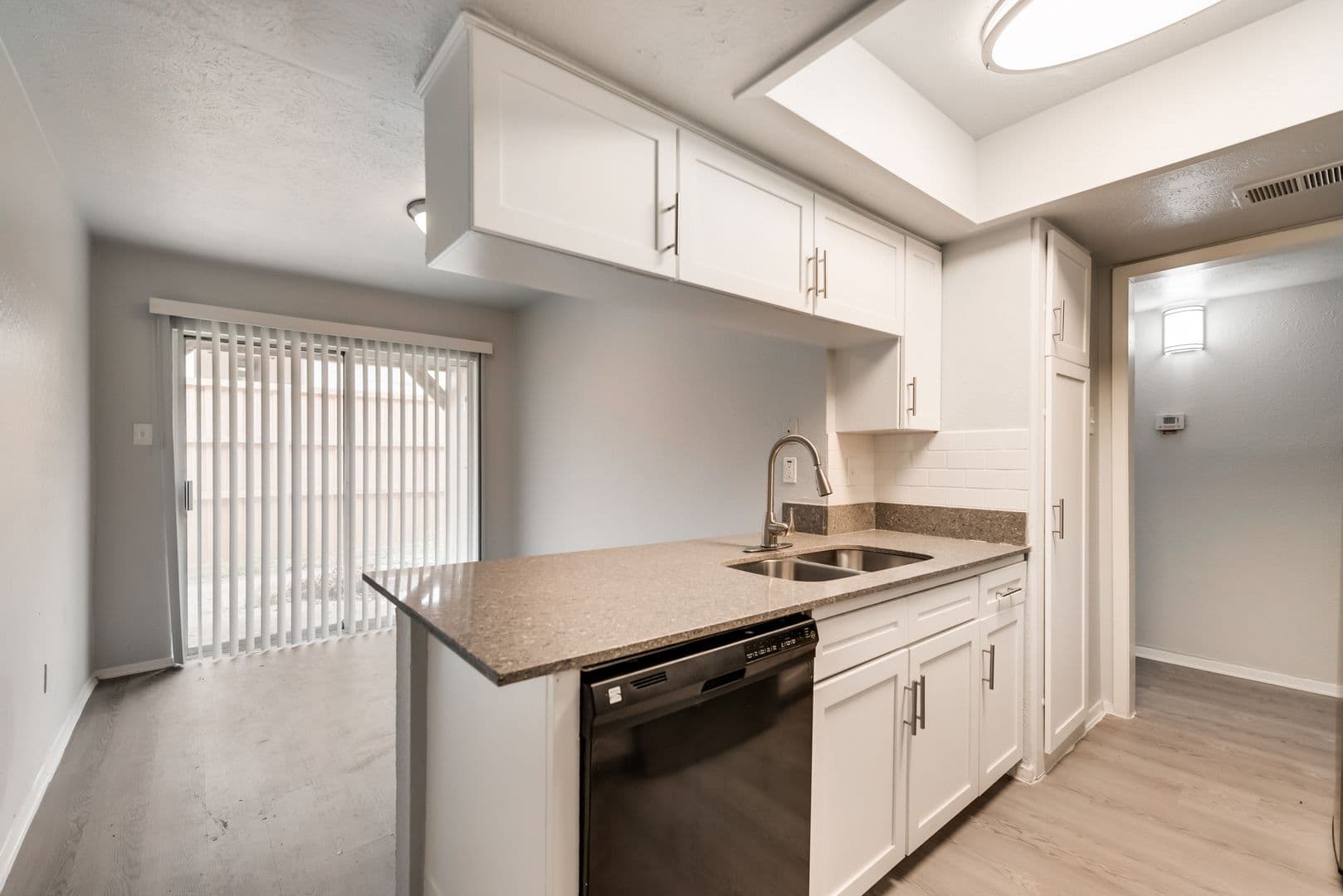 Dallas Apartment: 8900 Park Lane