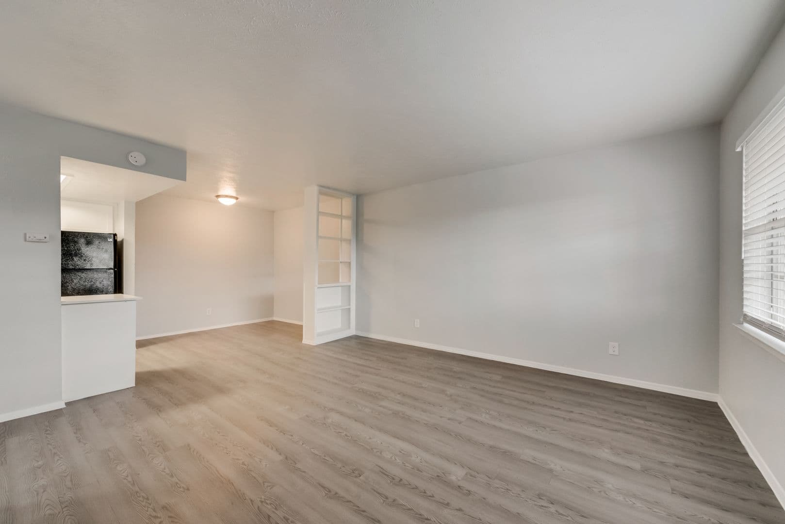 Dallas Apartment: 8900 Park Lane