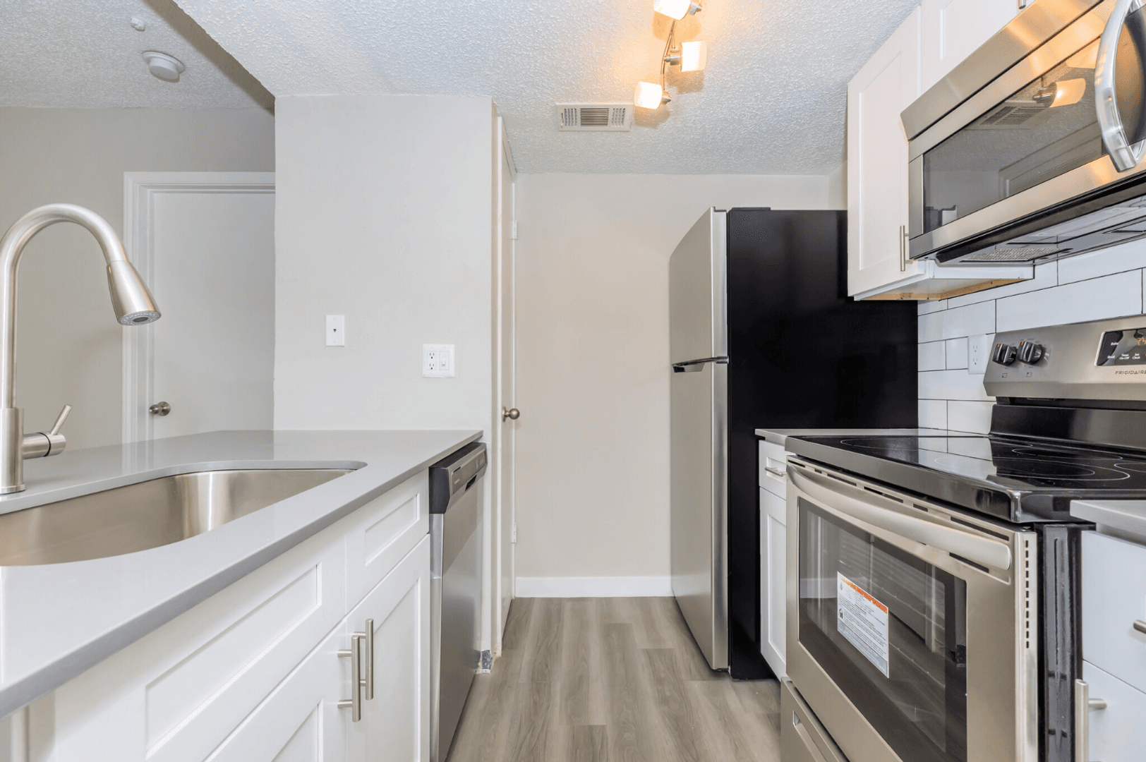 Dallas Apartment: 7720 McCallum Blvd