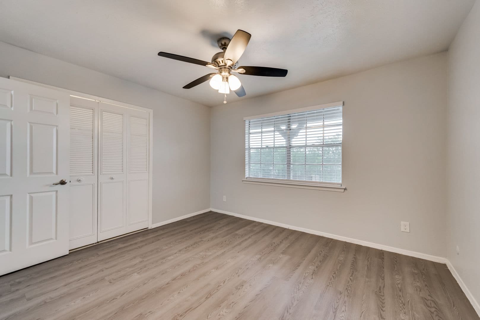 Dallas Apartment: 8900 Park Lane