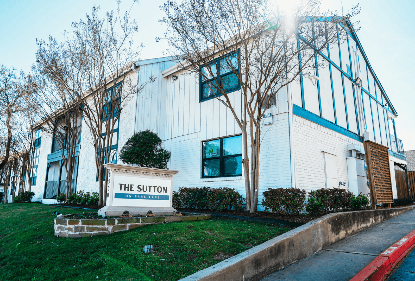 Dallas Apartment: 8900 Park Lane