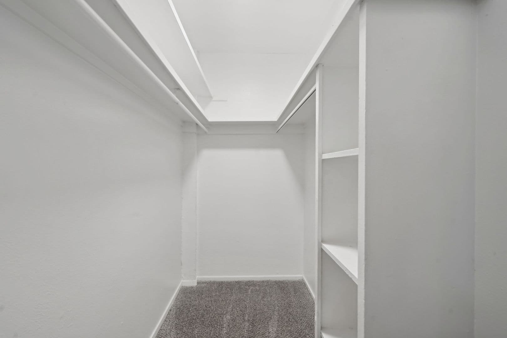 Dallas Apartment: 14018 Brookgreen Dr