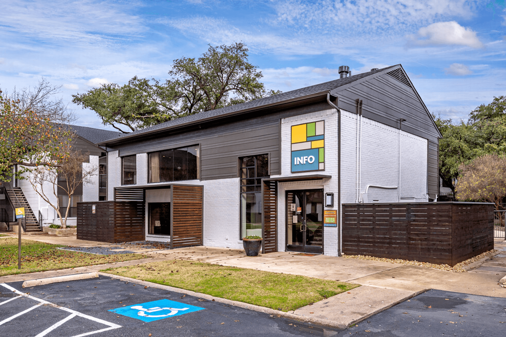 Dallas Apartment: 9763 Audelia Rd