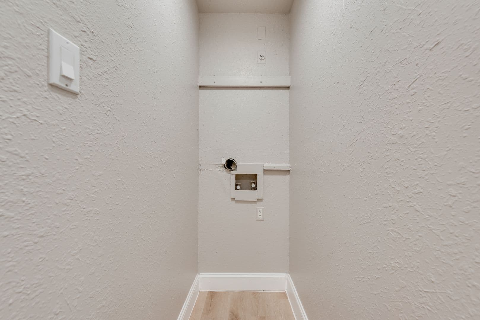 Grand Prairie Apartment: 201 W Tarrant Rd