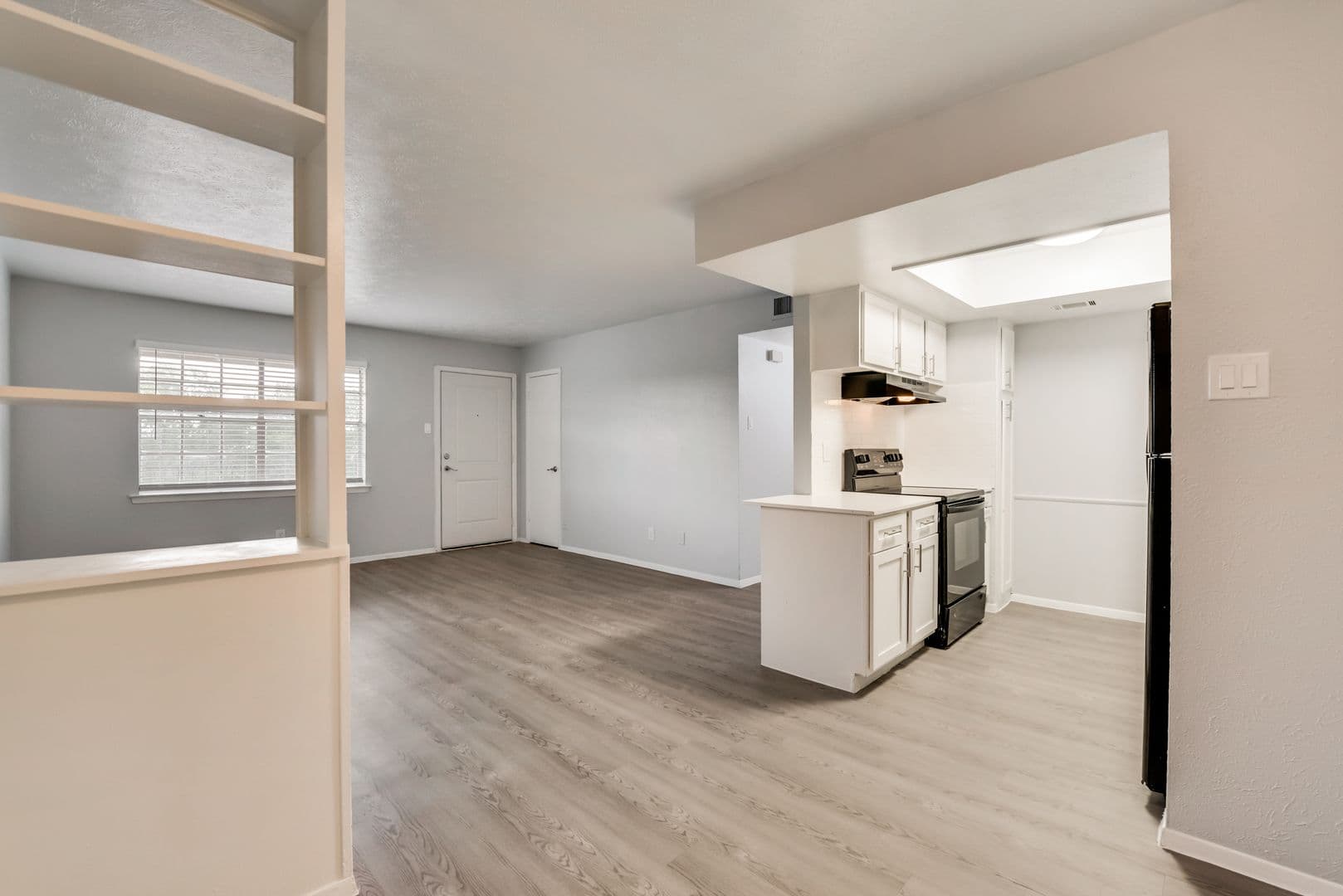 Dallas Apartment: 8900 Park Lane