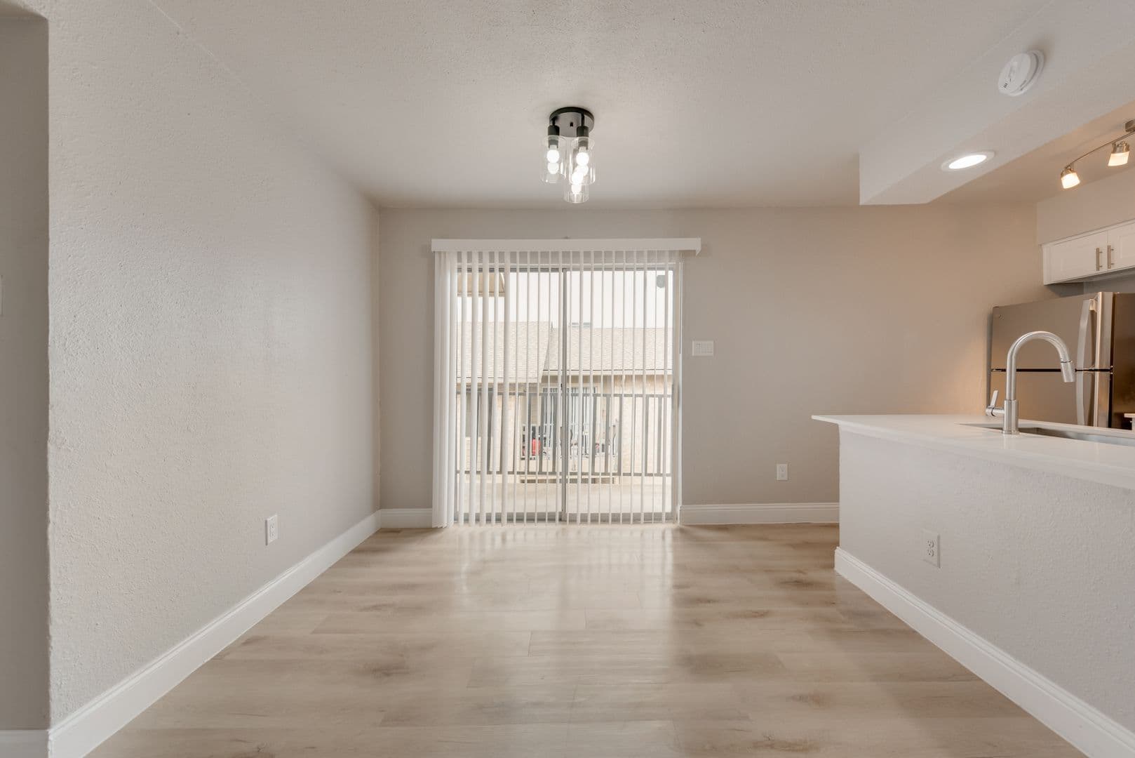 Grand Prairie Apartment: 201 W Tarrant Rd