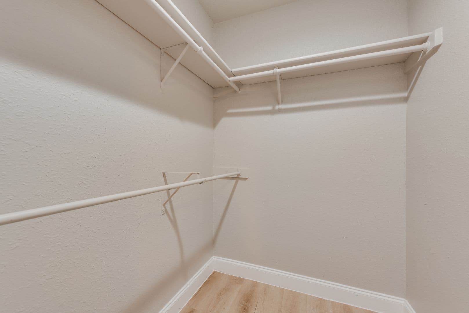 Grand Prairie Apartment: 201 W Tarrant Rd