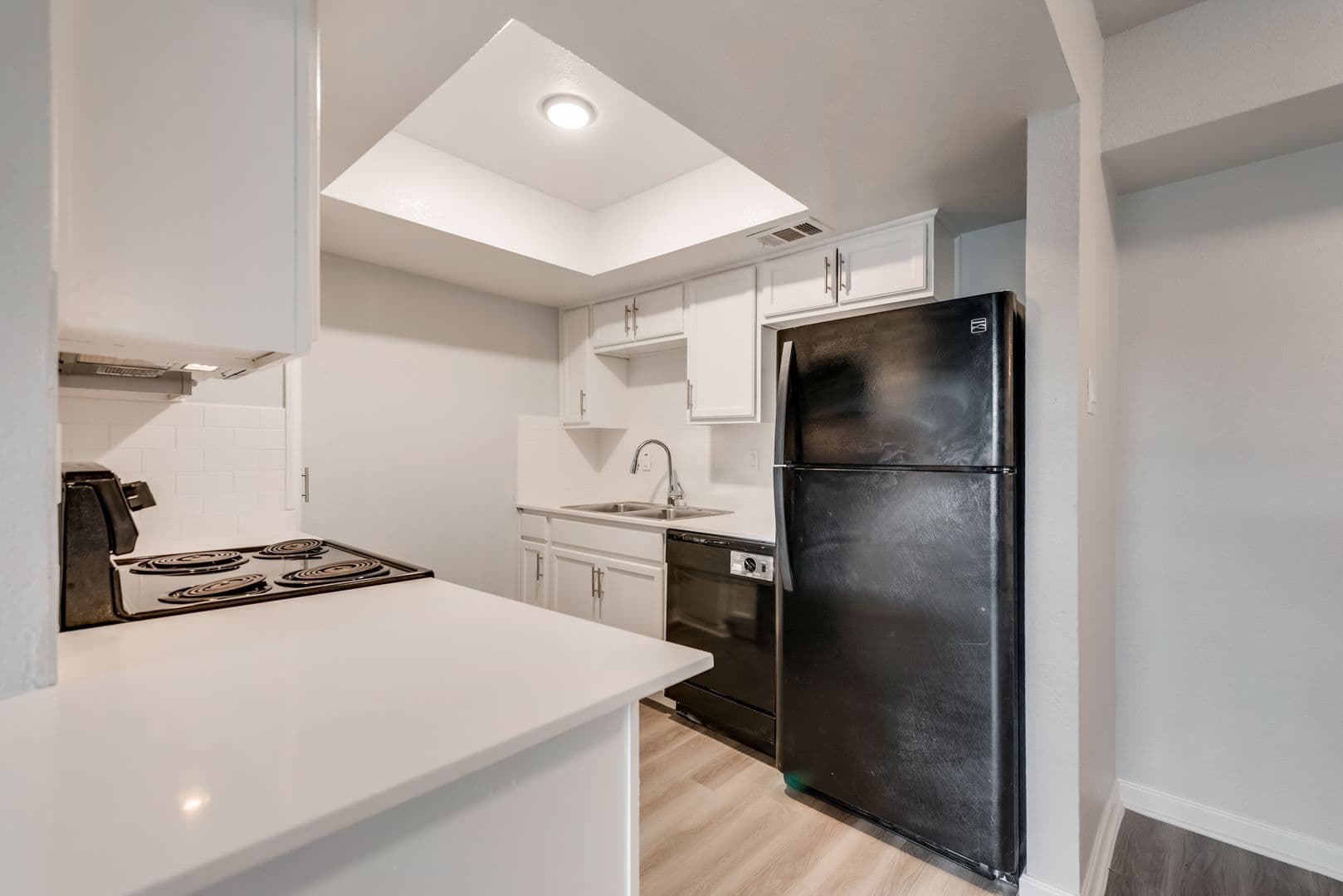 Dallas Apartment: 8900 Park Lane