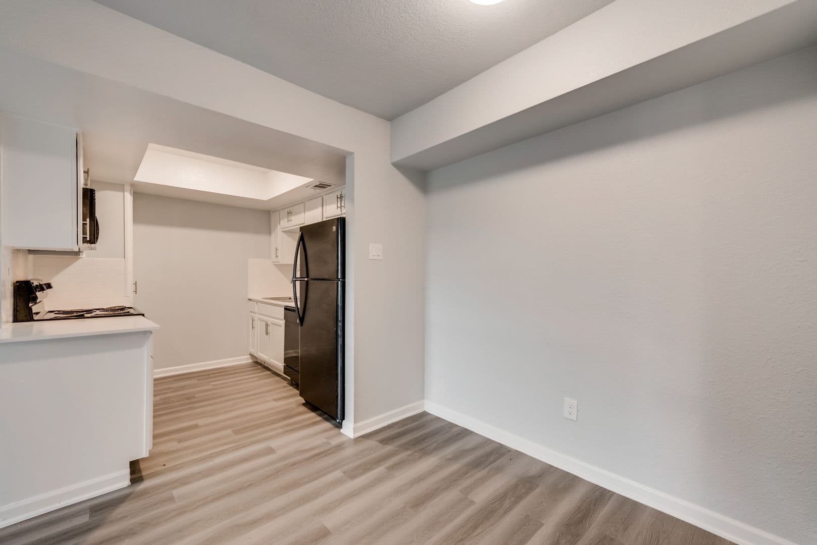 Dallas Apartment: 8900 Park Lane
