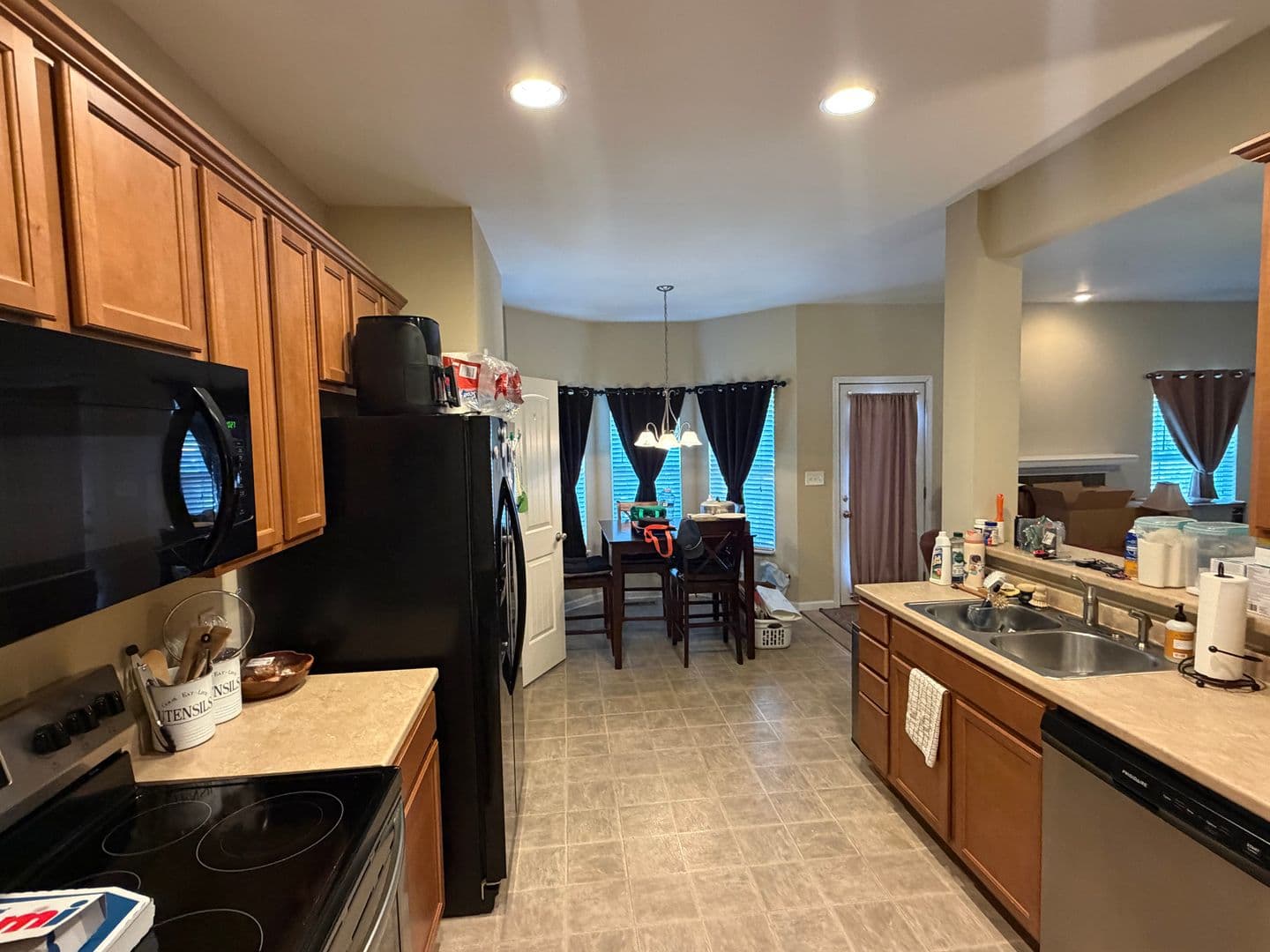 Lenoir City House: 490 Garnet Hill Lane