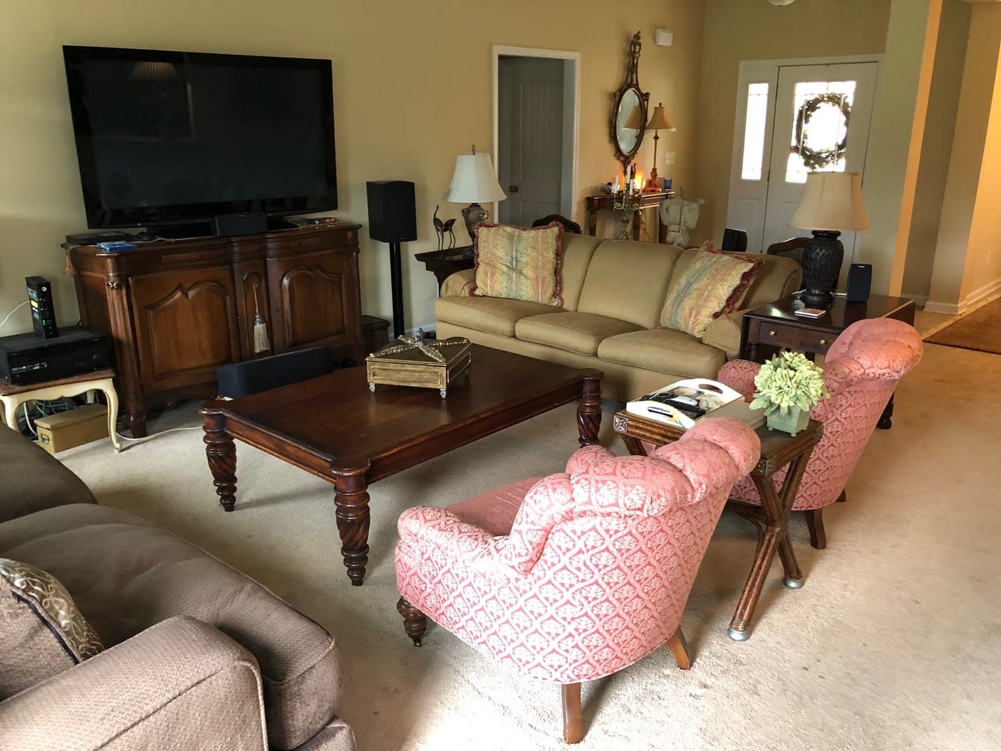 Lenoir City House: 490 Garnet Hill Lane