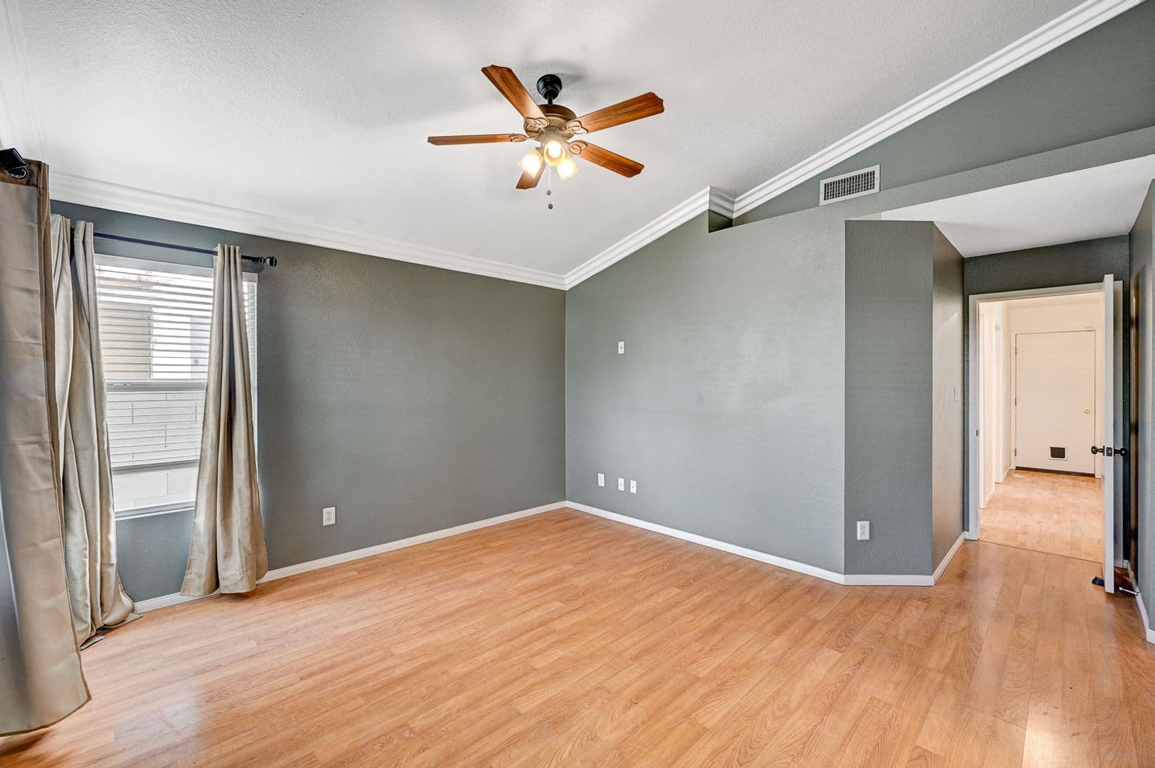 Las Vegas House: 7709 Beach Falls Court