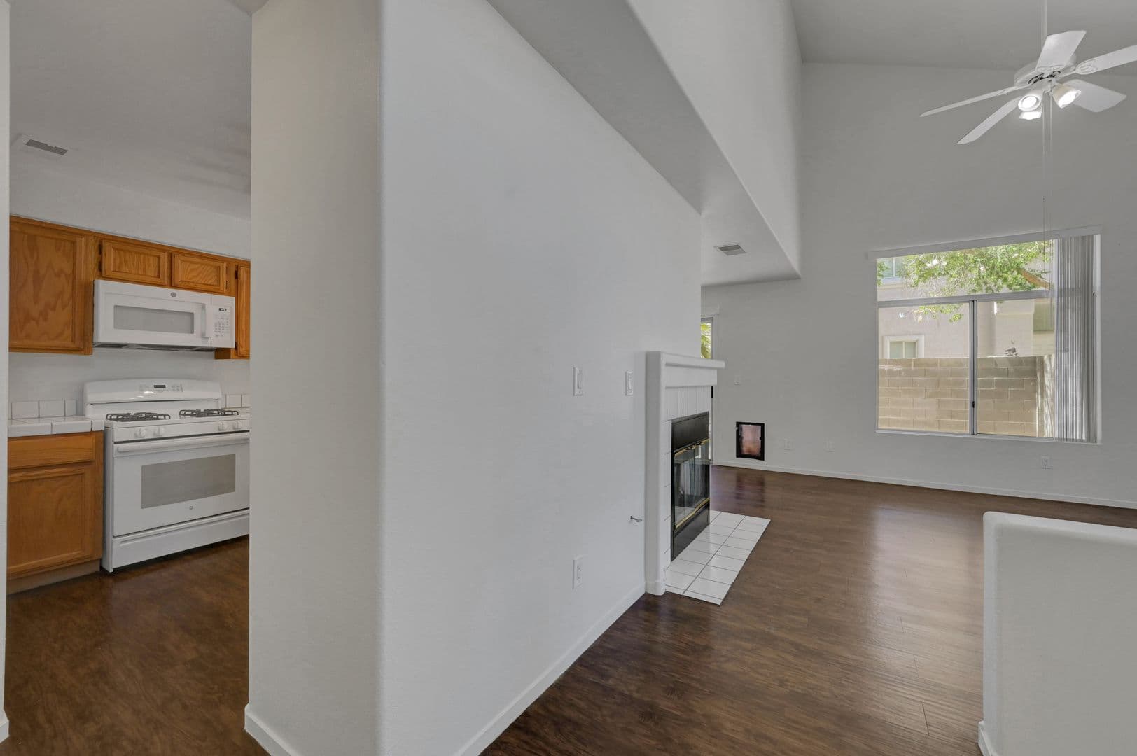 Henderson House: 193 Chadwell Ct.