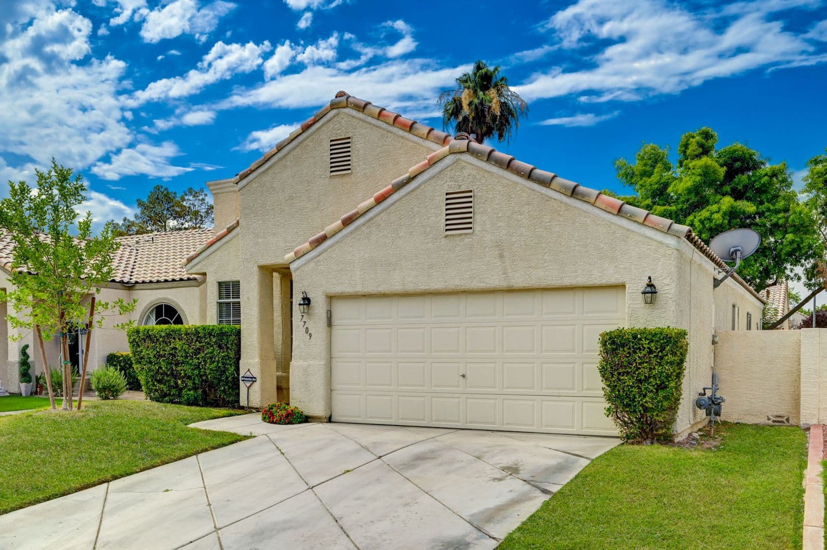 Las Vegas House: 7709 Beach Falls Court