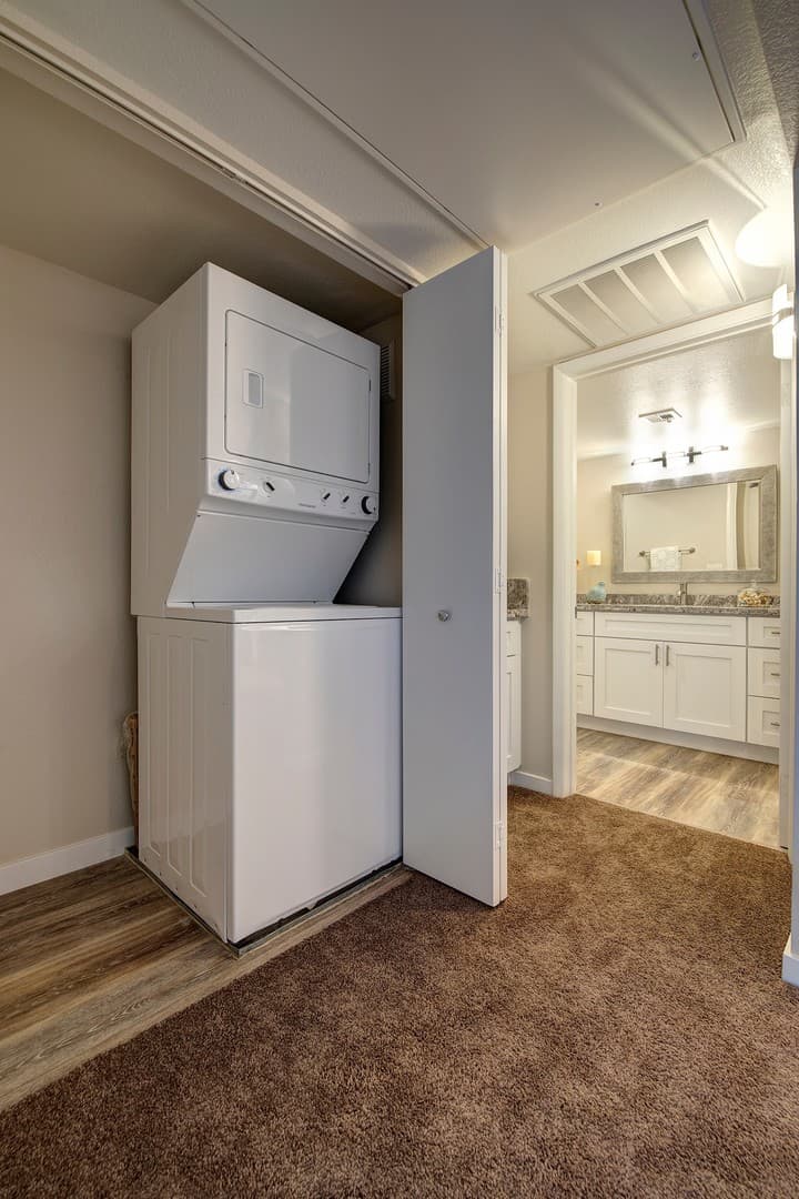 Las Vegas House: 1900 Mountain Hills Court #206
