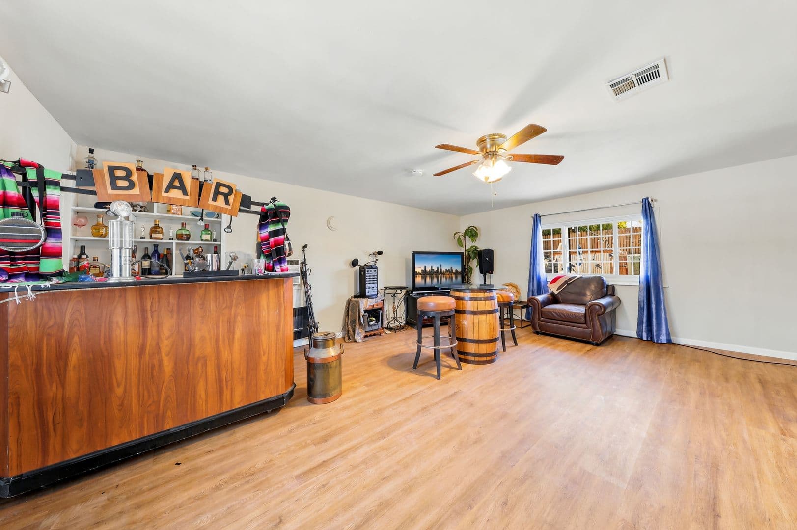Las Vegas House: 1631 Ottawa Drive