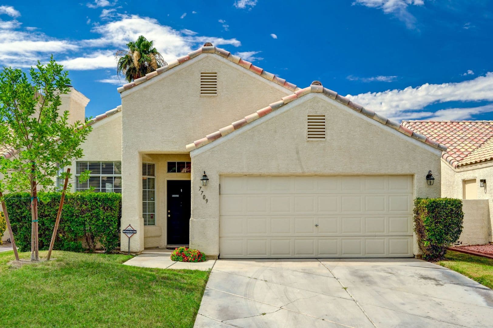 Las Vegas House: 7709 Beach Falls Court