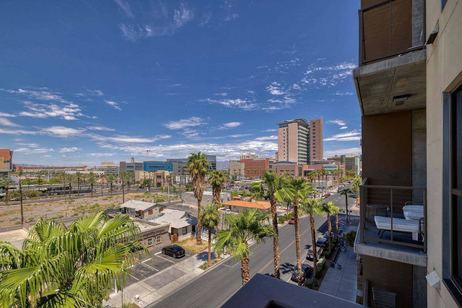 Las Vegas Condo: 353 E Bonneville Ave #525