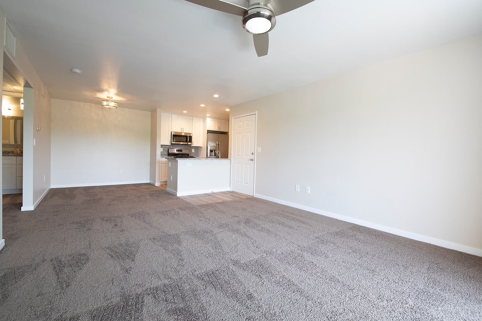Las Vegas House: 1900 Mountain Hills Court #206
