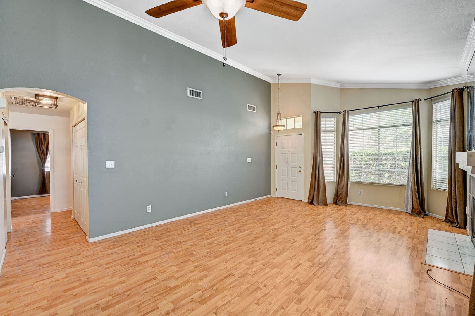 Las Vegas House: 7709 Beach Falls Court