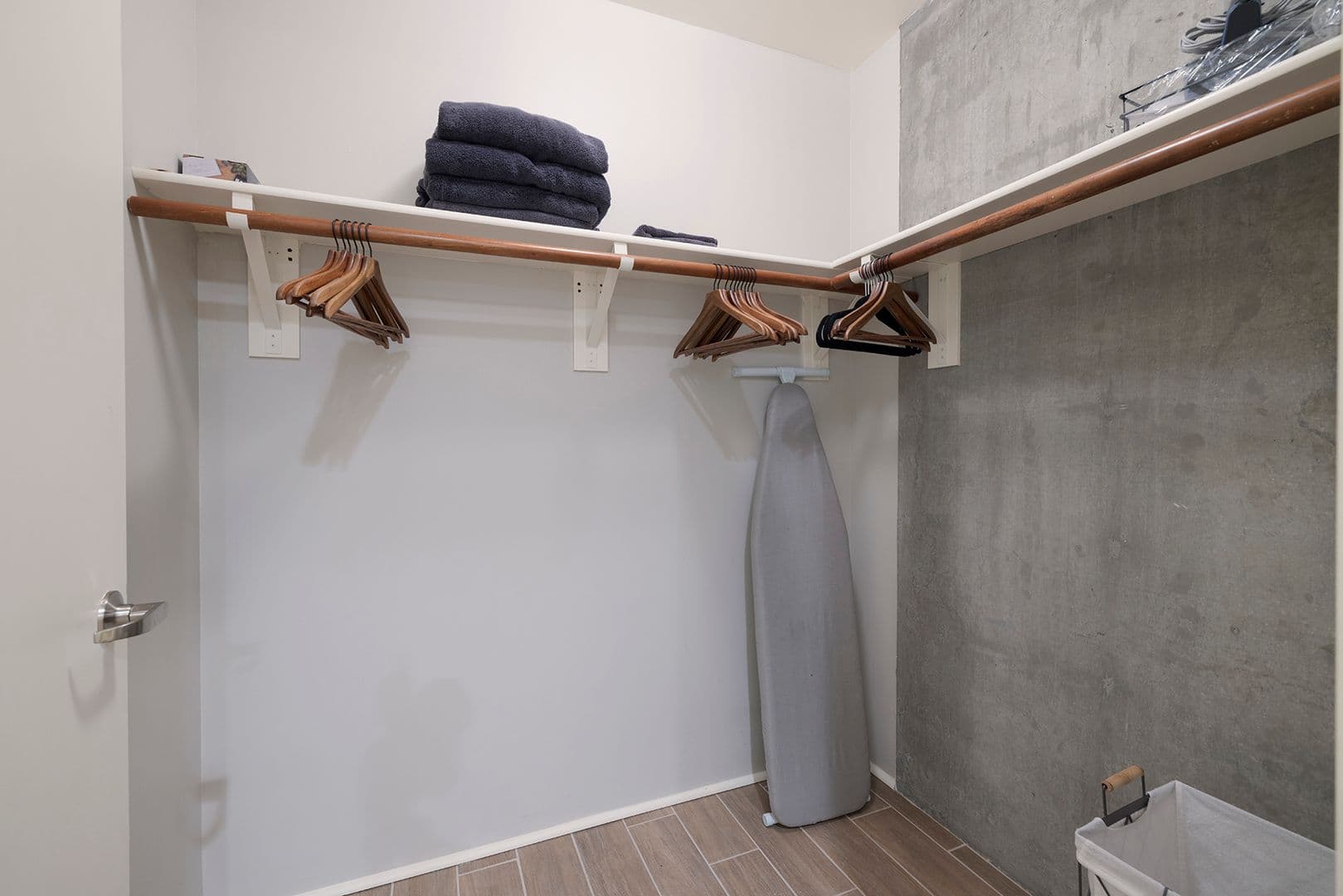 Las Vegas Condo: 353 E Bonneville Ave #525
