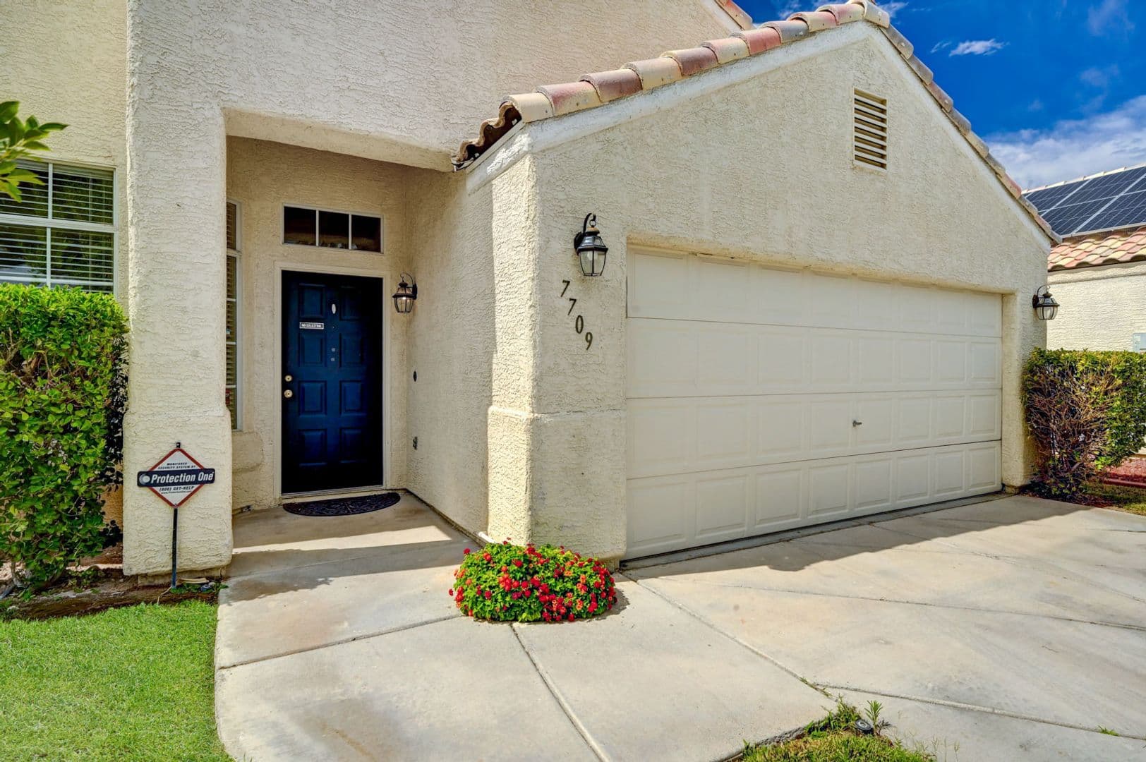 Las Vegas House: 7709 Beach Falls Court