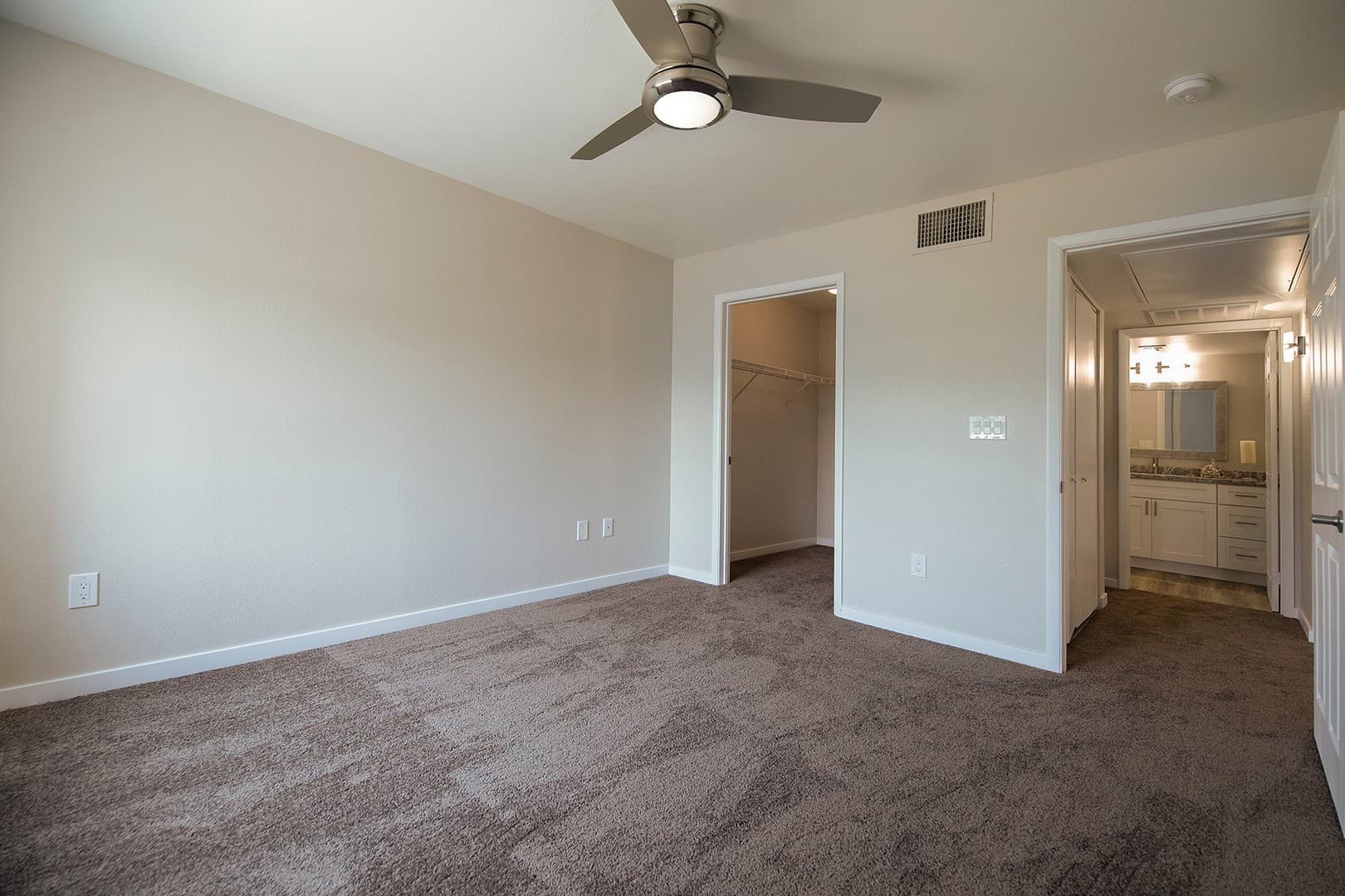 Las Vegas House: 1900 Mountain Hills Court #206