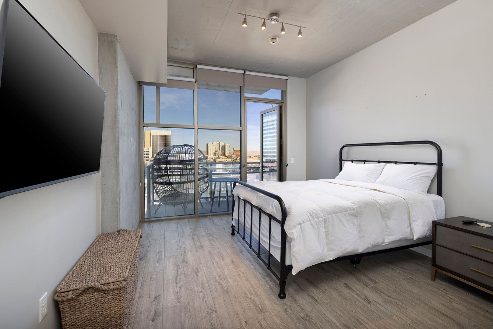 Las Vegas Condo: 353 E Bonneville Avenue