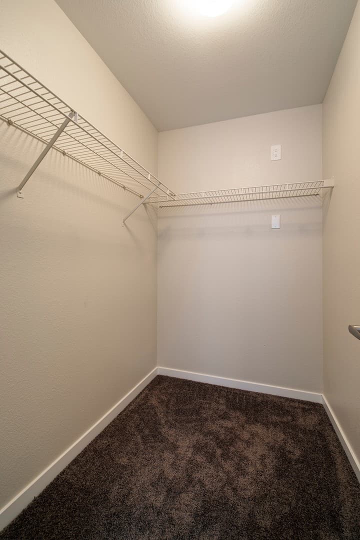 Las Vegas House: 1900 Mountain Hills Court #206