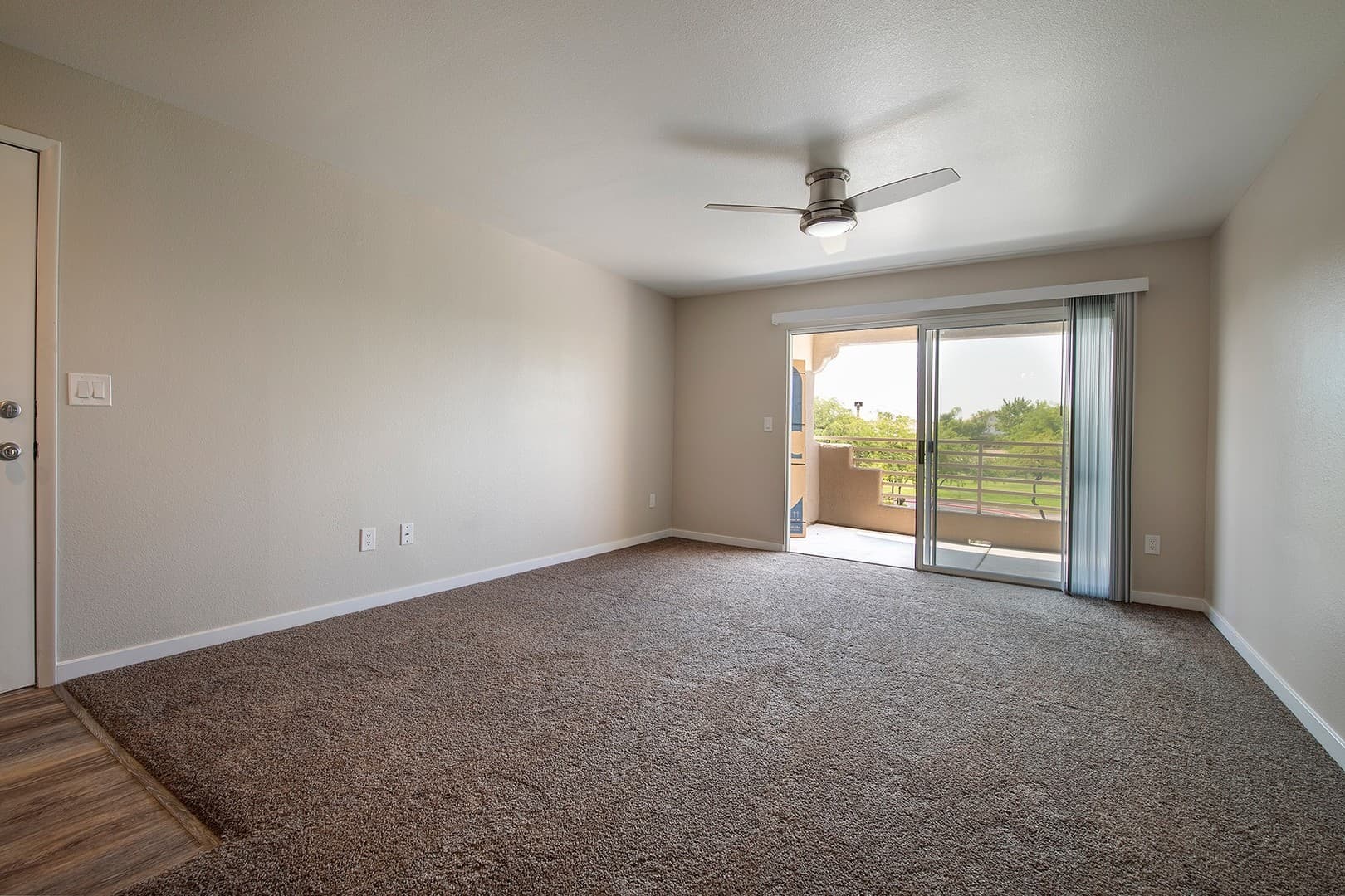 Las Vegas House: 1900 Mountain Hills Court #206